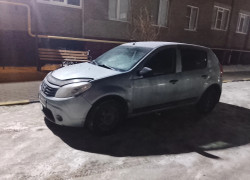 Renault Sandero 2011 года