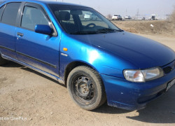 Nissan Almera 1999 года