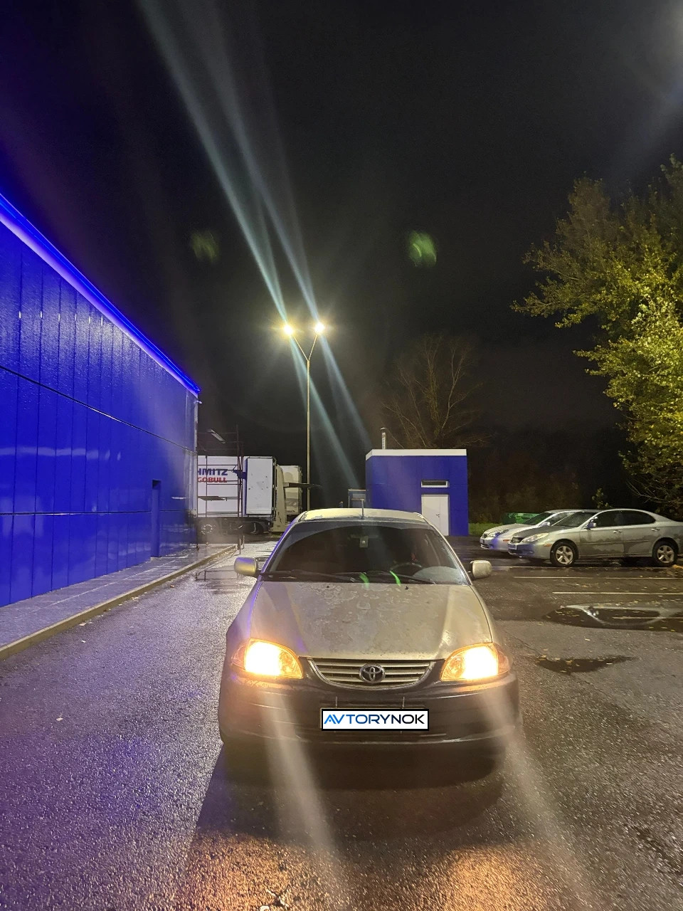 Toyota Avensis, 2001