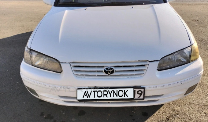 Toyota Camry 1998 года