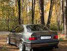 BMW 3 серия 1992 года