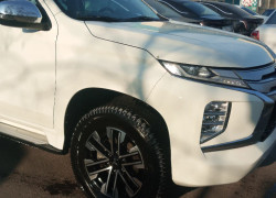 Mitsubishi Montero Sport 2023 года