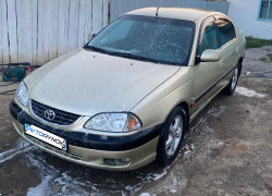 Toyota Avensis 2001 года