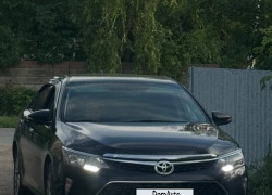 Toyota Camry 2017 года
