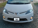 Toyota Estima 2009 года