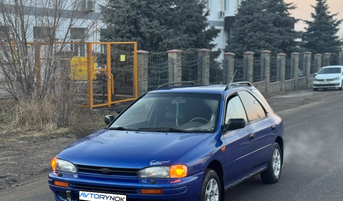 Subaru Impreza 1994 года