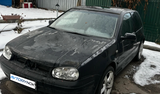 Volkswagen Golf 2003 года