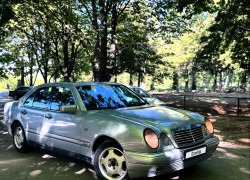 Mercedes-Benz E-Класс 2000 года