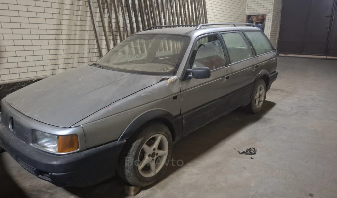 Volkswagen Passat 1992 года