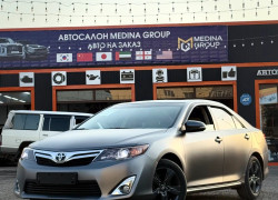 Toyota Camry 2012 года