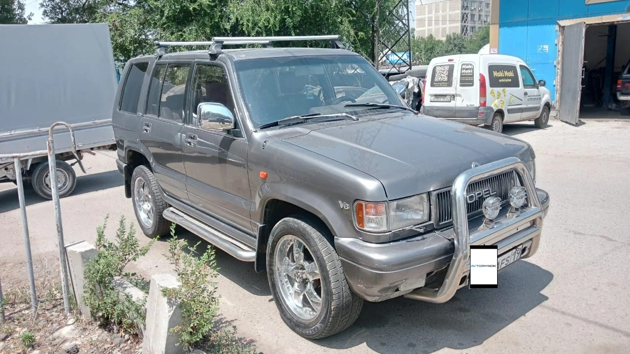 Opel Monterey, 1992