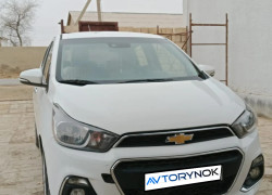 Chevrolet Spark 2017 года