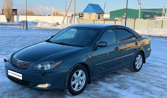 Toyota Camry 2002 года