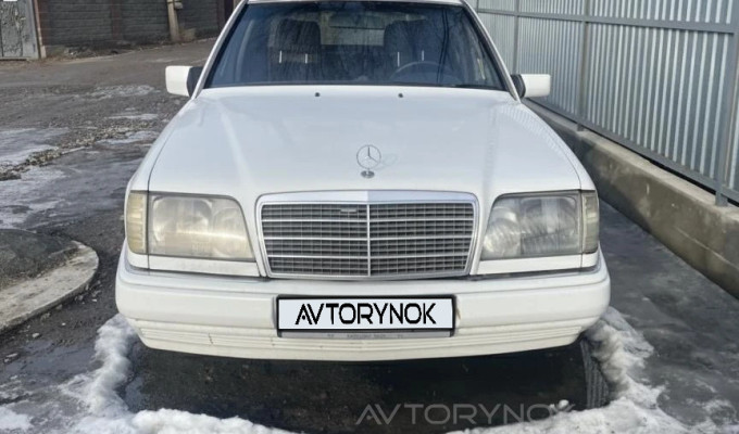 Mercedes-Benz E-Класс 1994 года