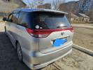 Toyota Estima 2010 года