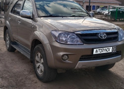 Toyota Fortuner 2007 года