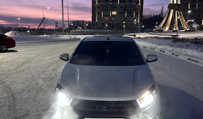 ВАЗ (Lada) Vesta 2017 года