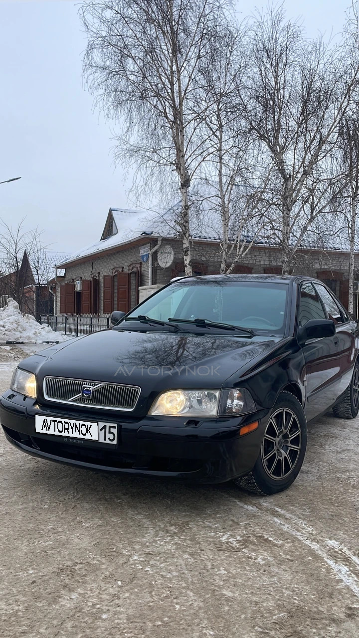 Volvo S40, 2001