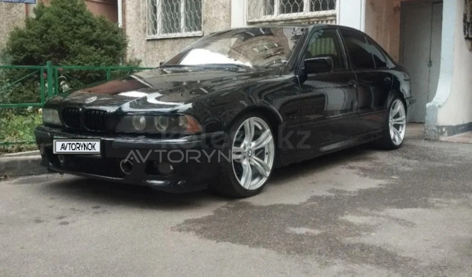 BMW 5 серия 2002 года