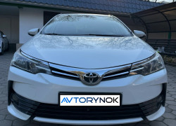 Toyota Corolla 2017 года