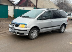 SEAT Alhambra 2001 года