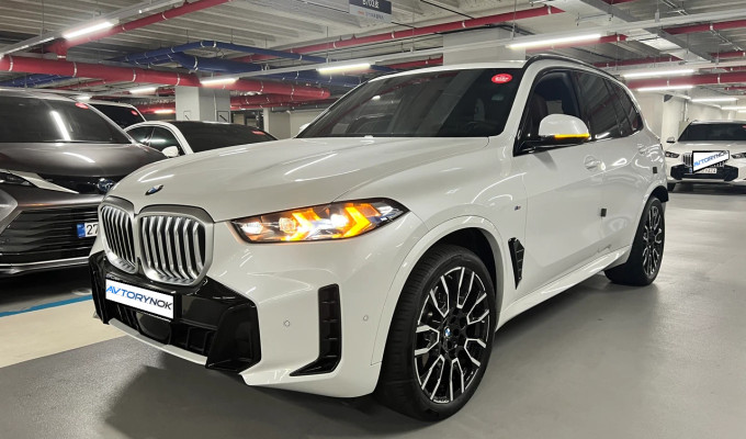 BMW X5 2024 года