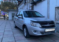 ВАЗ (Lada) Granta 2015 года