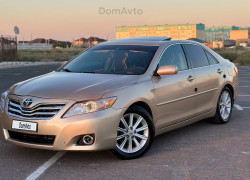 Toyota Camry 2011 года