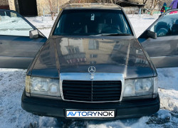Mercedes-Benz E-Класс 1990 года