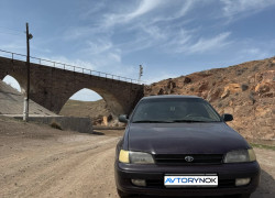 Toyota Carina E 1993 года