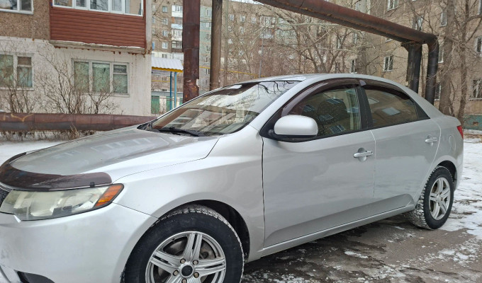 Kia Cerato 2011 года