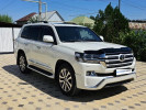 Toyota Land Cruiser 2017 года