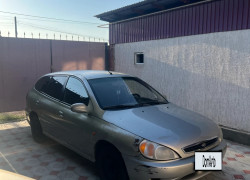 Kia Rio 2002 года