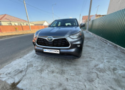 Toyota Highlander 2023 года