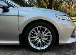 Toyota Camry 2019 года