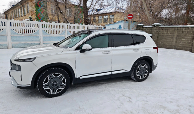 Hyundai Santa Fe 2023 года