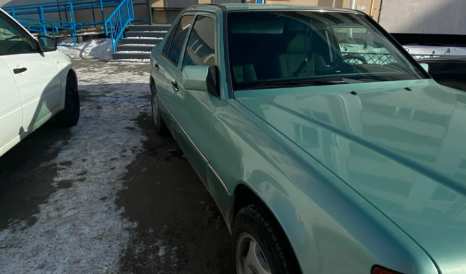Mercedes-Benz C-Класс 1993 года