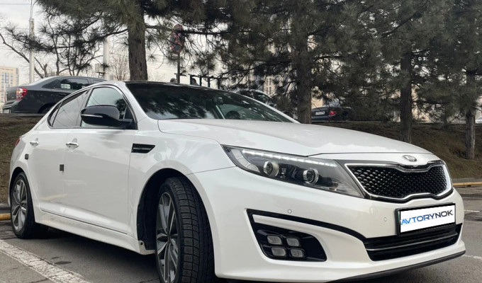 Kia K5 2013 года