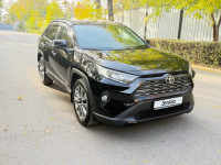 Toyota RAV4 2020 года