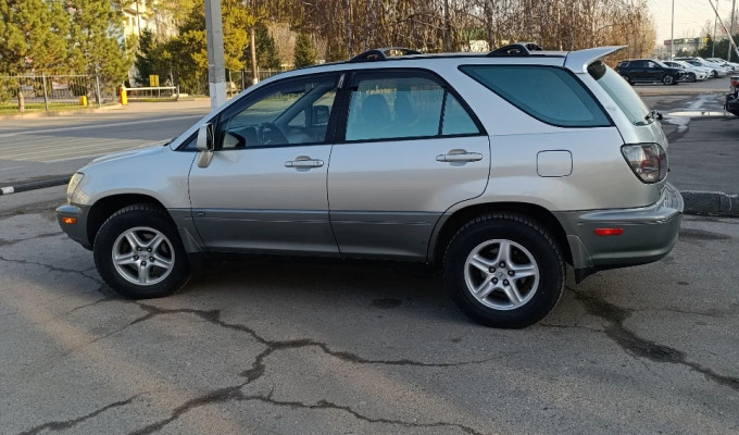 Lexus RX 2002 года