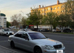 Mercedes-Benz S-Класс 2001 года