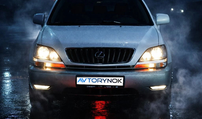 Lexus RX 2000 года