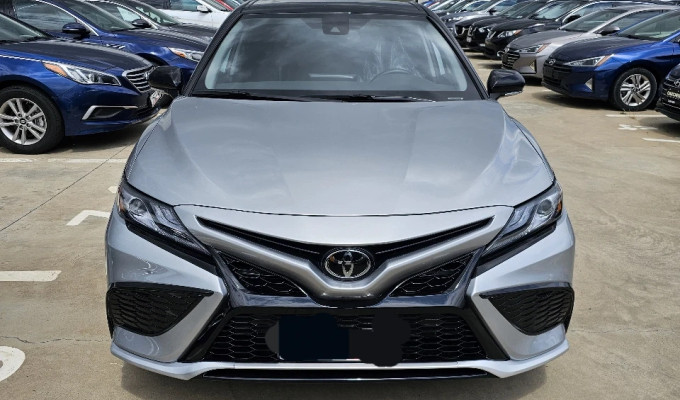 Toyota Camry 2022 года