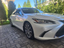 Lexus ES 2019 года