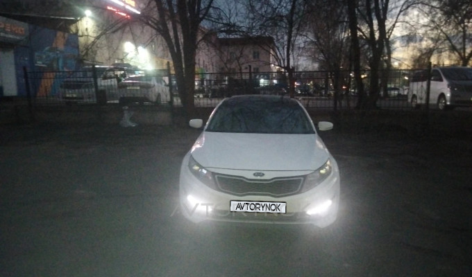 Kia K5 2012 года