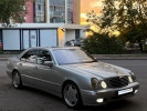 Mercedes-Benz E-Класс 2001 года