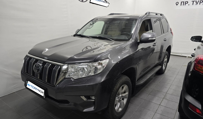Toyota Land Cruiser Prado 2022 года