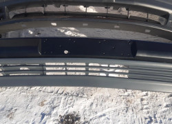 Бампер передний мерседес 124Е. 