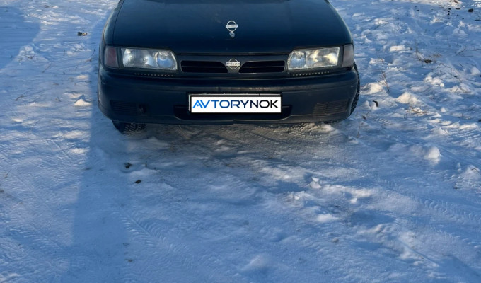 Nissan Primera 1993 года