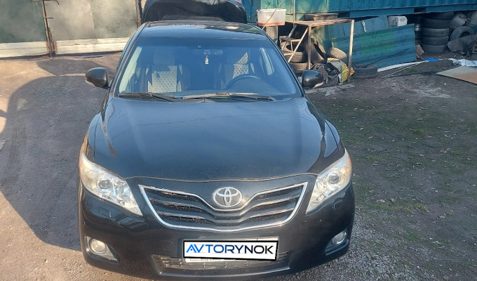 Toyota Camry 2011 года